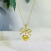 Collar con Colgante de Corazón de Acero de Titanio para Mujer, Estilo de Lujo Ligero Europeo y Americano, Diseño Único de Nicho, Joyería que No se Desvanece