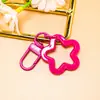 Llavero Creativo de Estrella de Cinco Puntas Hueca de Colores Hebilla de Puerta Giratoria Colgante Decorativo Creativo para Bolso Accesorios Hechos a Mano DIY