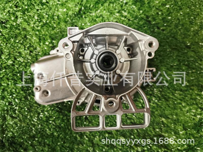 新大HT300爱可3020单刀绿篱机曲轴箱 (2)
