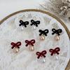 Brincos de Pérola com Laço de Veludo Estilo Retrô Francês Outono e Inverno Explosões Design com Senso de Estilo Celebridade Moda Joia para Orelha