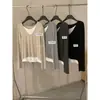 Camiseta de Manga Larga con Cuello en V, Patchwork de Colores, Versátil, Adelgazante, Falsa de Dos Piezas, Verde Limón y Té Verde, Moda Otoño 2026 para Mujer 11108