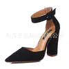 2026 Juyuan Nuevo Modelo Comercio Exterior Moda Europea y Americana Talla Grande Tacón Grueso Zapatos de Tacón Alto Punta Fina Hebilla Hueco Zapatos de Salón