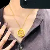 Novo Estilo Pingente Giratório de Margarida Banhado a Ouro com Brilho Total de Diamante, Colar Redondo de Corda Trançada Exquisito de Alta Qualidade para Mulheres, Suprimento para Transmissão ao Vivo