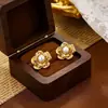 Pendientes Vintage de Perla y Camelia, Estilo Retro Francés de Alta Gama, Pendientes Elegantes y Versátiles