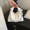 Bolsa de mão acolchoada com corrente de alta qualidade, versátil, moda 2026, transfronteiriça, pequena bolsa de ombro e transversal estilo Chanel de luxo leve