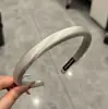 Diadema colorida de estilo francés para mujer, accesorio para el cabello de lujo de alta gama, diadema antideslizante para lavarse la cara, hace que la cara parezca más pequeña