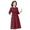 Vestido midi estilo retrô, moderno e elegante, perfeito para primavera e outono, novo design de corte solto com cintura marcada e mangas compridas, adequado para mulheres de meia-idade e idosas
