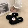 Leves e confortáveis, permitindo que seus pés se sintam livres. Sapatos separadores de dedos adultos nas cores marrom, camelo, preto, bege