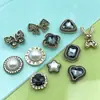 Colar Ursinho Borboleta Pérola Metal Retro Adereços Tiara Acessórios Incrustados com Strass Capa de Celular Enfeites Acessórios Acessórios de Cabelo Fecho