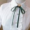 Camisa de Pajarita con Diseño de Abeja de Aleación de Perlas, Color Sólido Cuello de Uniforme Escolar, Diseño Simple Estilo Coreano, Disponible para Venta al Mayoreo