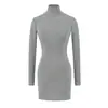 Ropa de Mujer al por Mayor Transfronteriza Estilo Europeo y Americano 2025 Otoño e Invierno Nuevo Vestido Cálido de Color Sólido con Forro de Felpa Delgado de Manga Larga