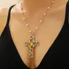 Colar Novo de Venda Quente Transfronteiriça Europeu e Americano Leve Luxo Nicho Personalidade Pingente de Cruz Colorido Zircônia Pérola Colar para Mulheres