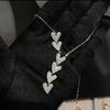 Collar de diamantes en forma de Y de lujo, ligero y de alta calidad, con diseño de nicho, de corazón a corazón, estilo cibernético, con colgante de celebridad.