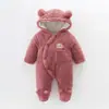 Entrega directa de fábrica de mamelucos para bebé para otoño e invierno, engrosados y acolchados con algodón, ropa para recién nacidos, ropa de algodón de invierno, ropa para abrigar al aire libre
