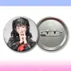 Tengo Pines, Insignias de Lata de Yu-Jin Jang Won-Young, Merchandising de Conciertos, Artículos para Fans