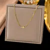 2024 Nuevo Verano Estilo Ins Joyería Colgante de Trébol Diseño de Nicho Cadena de Acero de Titanio de Gama Alta No se Desvanece