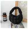 Bolsa Feminina 2025 Nova de Nicho Bolsa Nuvem Coreana Dobrada Bolsa de Mão Bolha Casaco Acolchoado de Algodão Bolsa de Mão Bolinho