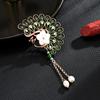 Guofeng Clásico Flor de Pavo Real Perla de Agua Dulce Temperamento Chaleco Corsage Traje Broche de Abrigo Primavera