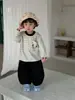 Ropa para Niños Estilo Coreano Conjunto de Otoño Ropa de Otoño para Bebés 2026 Ropa Infantil Conjunto Casual de Camiseta a Rayas para Niños Pantalones