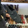 Nuevos zapatos de cuero pequeños estilo británico para mujer de otoño e invierno con aumento interno de altura, forro de felpa, puntera cuadrada retro y suela gruesa, mocasines