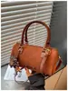 Bolso de mano retro de cuero esmerilado europeo y americano 2025, bolso de hombro de cuero PU moderno para mujer, bolso cruzado de alta calidad de moda
