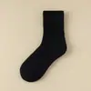 Calcetines Zhuji para Niñas en Otoño e Invierno Calcetines Gruesos con Felpa Adicional para Mujer Calcetines Cálidos de Media Pantorrilla Invierno Sencillos de Color Puro Calcetines para Mujer