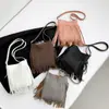Bolsa Estilo Preguiçoso Coreano com Franjas 2026 Novo Modelo para Mulheres, Grande Capacidade, Elegante Bolsa de Ombro/Transversal para o Dia a Dia