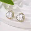 Brincos de Coração com Microtachas de Diamante Ins Tendência Luxo Acessível High-End para Mulheres Estilo Japonês e Coreano Moda Elegante Versátil Brincos de Coração Pêssego