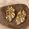 Pendientes Exagerados de Hoja Metálica Plegada Pendiente de Hoja Dorada Retro Estilo Europeo y Americano Accesorios de Banquete para Mujer