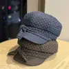 Novo chapéu octogonal versátil estilo coreano com laço de bolinhas para mulheres, boina de moda retrô para primavera e outono, boné de jornaleiro que afina o rosto