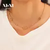 Cadena de suéter de acero inoxidable europea y americana de alta gama versátil cadena para la clavícula con letra CD collar de nariz de cerdo dorada vintage para mujer