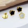 Pendientes de Fritillaria Blanca Elegantes Japoneses y Coreanos Pendientes Simples de Trébol de Cinco Hojas Pendientes de Flor de Acero de Titanio 18K Dorados de Moda para Mujeres