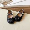 Zapatos Casuales de Princesa para Niñas, Nuevo Estilo Primavera/Verano 2026, Zapatos Negros de Cuero Lindos con Perlas y Moño para Niñas