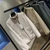 ¡Fleece Compuesto Azul K-Wave! Chaqueta Casual de Lana de Cordero Engrosada con Cuello Alto Ropa Exterior Moderna para Hombre