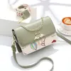Bolsa Transversal de Ombro Único 2025 Nova Popular Moda Versátil Estampada com Pedraria Cisne Bolsa Mini Carteira Feminina Doce
