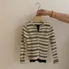 Nova coleção de outono para meninas: Conjunto de duas peças listrado estilo coreano com calça reta moderna, versátil e casual e um top estiloso