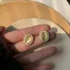 Estilo Celebridade Brincos Avançados de Pedra Olho de Gato Elegante Elegante Elegante Brincos de Pérola Simples Geométricos Femininos Brincos Super Fada