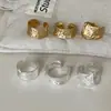 Anillo de Metal Geométrico con Textura Martillada para Mujer, Estilo Ins, Exagerado, Único, Moderno, de Moda
