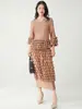 Traje de Primavera 2026 para Mujer de Miyake con un Diseño Único, Top tipo Camiseta de Nicho y Falda Ajustada a la Cadera, Conjunto de Dos Piezas a la Moda y con Estilo