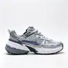 Sapatos Putian V2K retrô de sola grossa estilo "dad shoes", tênis de corrida respiráveis em malha que aumentam a altura, sapatos esportivos casuais masculinos, transfronteiriços