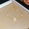 Brincos e Colar de Flor com Zircônia Banhados a Ouro Real, Corrente de Clavícula de Luxo Leve de Alta Qualidade, Conjunto de Joias Versátil Simples e Elegante
