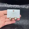 Brincos de Urso Amorosos para Outono e Inverno para Mulheres, Fofos e Doces, Versáteis, Galvanoplastia Ecológica, Atacado de Acessórios Yiwu