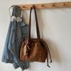 Nova Bolsa de Ombro de Grande Capacidade Outono 2025 Bolsa Preguiçosa para o Trabalho Feminina Casual Portátil Bolsa Tote com Cordão Bolsa com Cordão