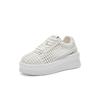 Zapatos Casuales de Moda Huecos Tejidos Estilo Europeo para Mujer Verano 2025 Nuevos Zuecos de Suela Gruesa que Aumentan la Altura Zapatos Blancos Ligeros