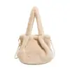 Bolsa de Veludo Pelúcia de Luxo Feminina Outono/Inverno 2026 Grande Capacidade Casual para o Dia a Dia Bolsas Transversais Sacolas de Compras Viagem