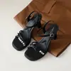 Zapatillas de Estilo Minimalista Puro de Alta Gama Simples Diseño de Alta Calidad 2026 Zapatos de Mujer Más Vendidos Temperamento de Moda Tendencia