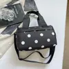 Bolsa grande de bolinhas com um toque descontraído para mulheres, novo estilo 2026, bolsa de estudante para aula, bolsa casual para o dia a dia, de ombro único, transversal