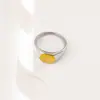 Joias de Aço Inoxidável Transfronteiriças, Anel de Titânio Personalizado Tridimensional Estilo Punk para Homens, Superfície Lisa com Logotipo Gravado a Laser