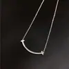 Novo Colar Simples e Estiloso com Design Original da Marca Tixi, Corrente de Pescoço Versátil de Moda de Luxo Leve, Venda por Atacado em Estoque