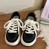 Zapatos de Lona de Suela Gruesa de Nicho para Mujer 2026 Primavera Nuevo Estilo Versátil Chic Estudiante Zapatos Blancos Tenis Deportivos Casuales